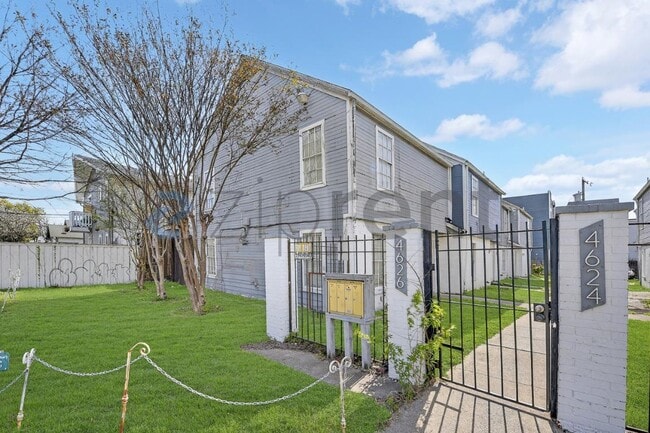 property at 4626 San Jacinto St