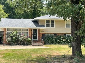 1815 Marilon Dr in Columbus, GA - Building Photo