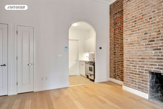 141 Lexington Ave in New York, NY - Building Photo - Building Photo