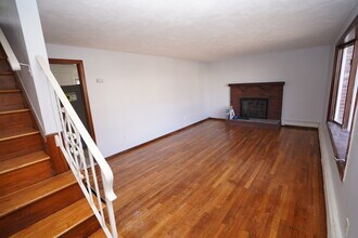 30 Wiggin Ave in Dedham, MA - Building Photo - Building Photo