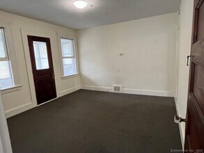 277 Johnson Ave in Stratford, CT - Building Photo - Building Photo