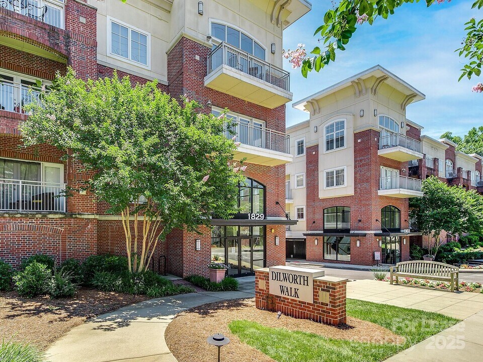 1829 Kenilworth Ave in Charlotte, NC - Building Photo