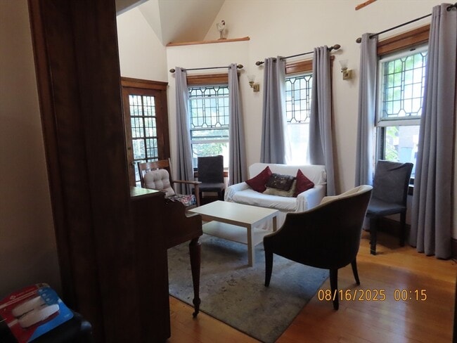 10 Remington St, Unit 309 in Cambridge, MA - Building Photo - Building Photo
