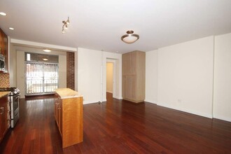 134 W 87th St, Unit 1R in New York, NY - Building Photo - Building Photo