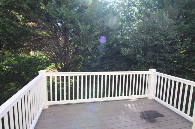 351 Emerson Ln in Harrisonburg, VA - Building Photo - Building Photo