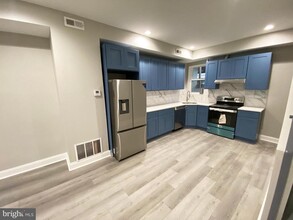 236 W Atlantic St in Philadelphia, PA - Building Photo - Building Photo