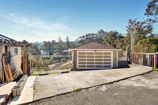 15 Mio Corte in Millbrae, CA - Building Photo