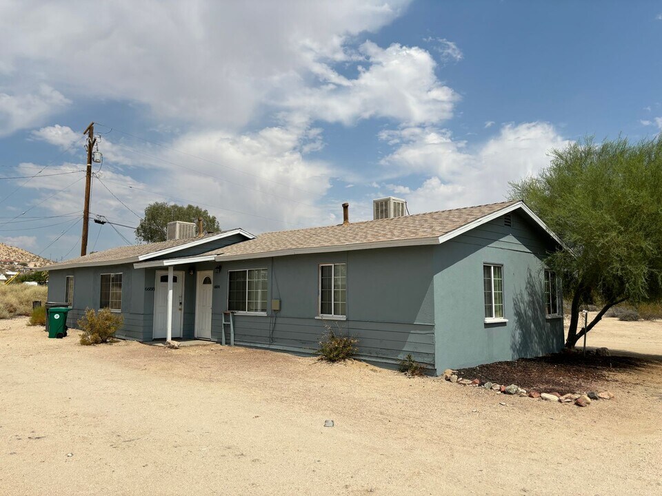 6686-6688 Yucca Ave in Twentynine Palms, CA - Building Photo