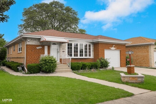 property at 8924 Oleander Ave