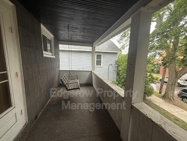 property at 915 Jackson St NW