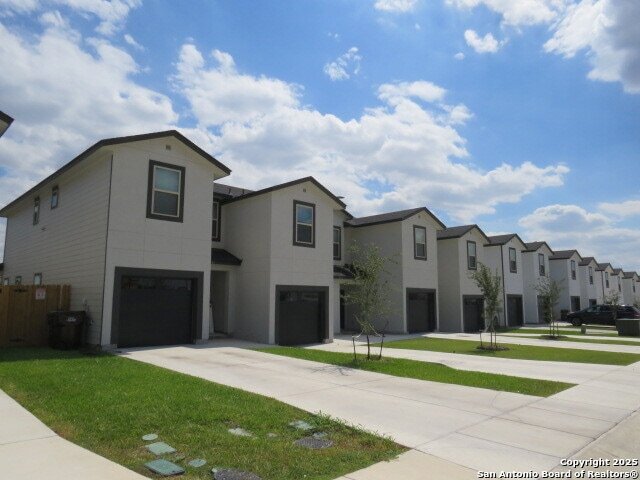 8306 V. Verona in San Antonio, TX - Building Photo - Building Photo