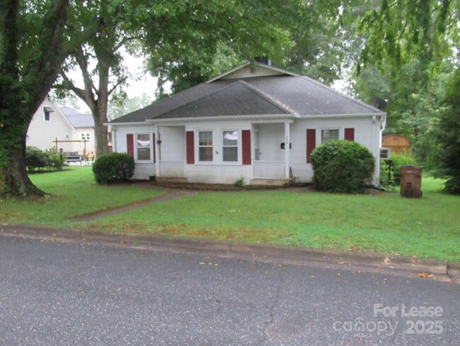 property at 520 E Pine St