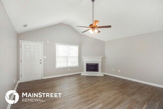 4759 Bob White Run in Stonecrest, GA - Foto de edificio - Building Photo