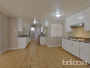 3105 Rozanna Ct in Modesto, CA - Building Photo - Building Photo