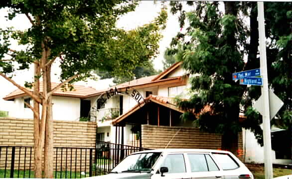 Casa De Sol Apartments in Orange, CA - Foto de edificio - Building Photo