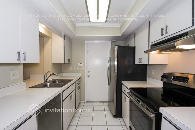 2717 Pursell Cir in Sarasota, FL - Building Photo - Building Photo