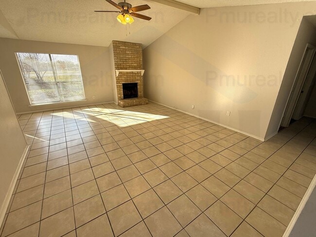 103 Mesa Wood Cir in Glenn Heights, TX - Building Photo - Building Photo