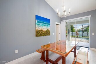 825 SE 5th Pl in Cape Coral, FL - Building Photo - Building Photo