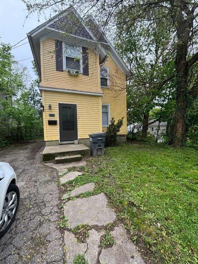 property at 1512 Fairbanks Ct