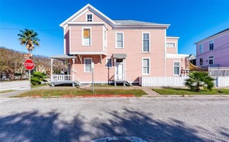 1427 Church St in Galveston, TX - Building Photo