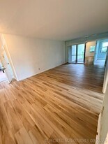 7406 Woodmont Ave in Tamarac, FL - Building Photo