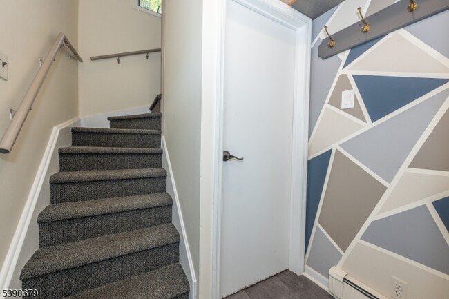 120 Bloomfield Ave in Nutley, NJ - Building Photo - Building Photo