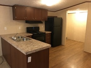 21 Church Rd in Woodfin, NC - Building Photo - Building Photo