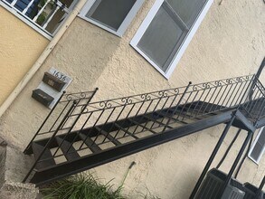 1636 Peniston St in New Orleans, LA - Building Photo - Building Photo