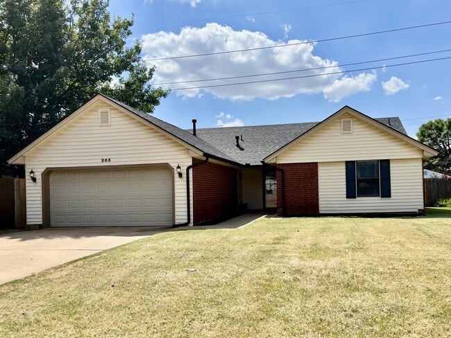 property at 205 N Rockypoint Dr