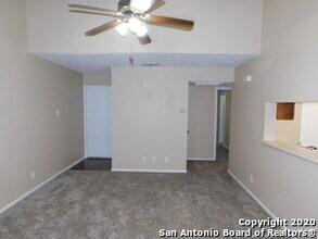 13018 Heimer Rd in San Antonio, TX - Building Photo - Building Photo