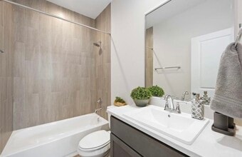 1013 Erin St in Houston, TX - Building Photo - Building Photo