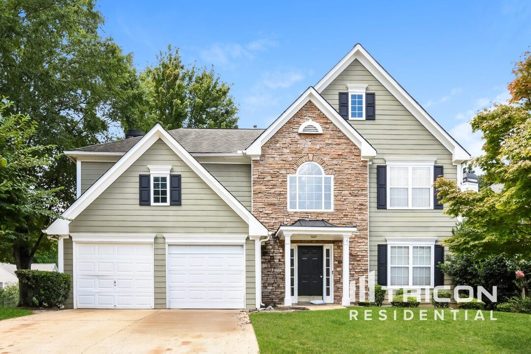 3693 Iroquis Cmns in Kennesaw, GA - Building Photo