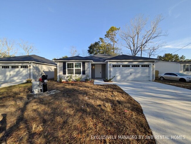 8337 Nussbaum Dr in Jacksonville, FL - Building Photo - Building Photo