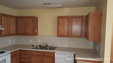 610 N Englewood Ave in Lubbock, TX - Building Photo - Building Photo