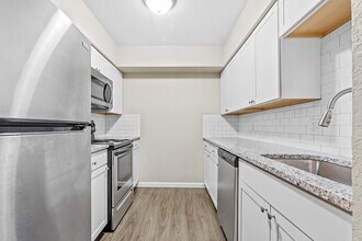 2108 Stirrup Ln in Toledo, OH - Building Photo - Building Photo