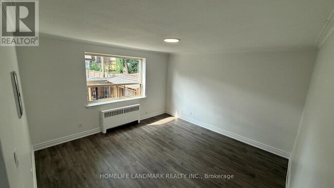 property at 676-676 Mt Pleasant Rd