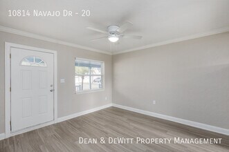 10814 Navajo Dr in St. Petersburg, FL - Building Photo - Building Photo
