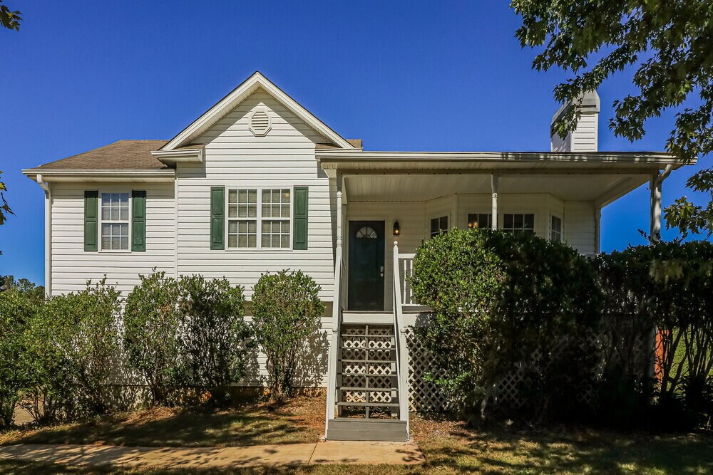 268 Fairview Ln in Dallas, GA - Building Photo