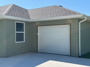 1845 N Colgate Ave in Springfield, MO - Building Photo - Building Photo
