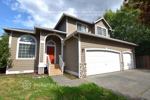 6527 32nd Pl NE in Marysville, WA - Building Photo