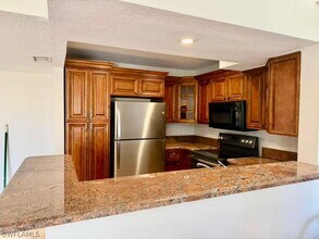 169 Santa Clara Dr in Naples, FL - Building Photo - Building Photo