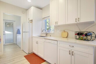 466 Tequesta Dr in Jupiter, FL - Building Photo - Building Photo