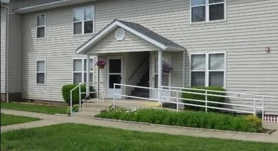 77 Morgan Dr in Lucasville, OH - Building Photo - Building Photo