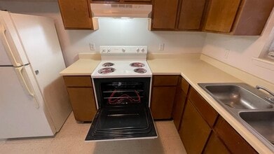 3801 Salinas Ave in Laredo, TX - Building Photo - Building Photo
