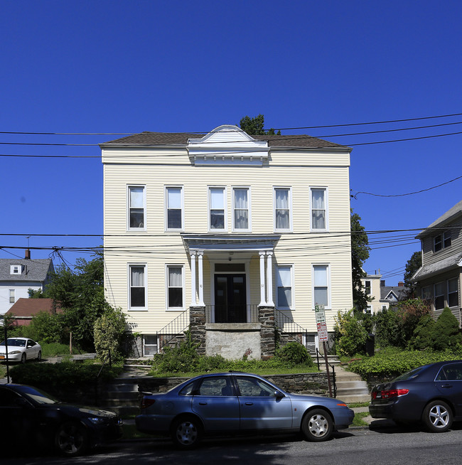 30 N 7th Ave in Mount Vernon, NY - Foto de edificio - Building Photo