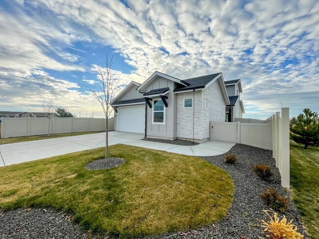 property at 6273 S Binky Ave