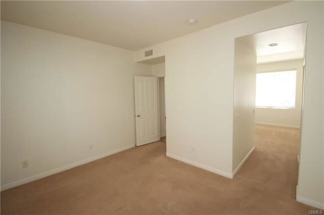 19 Benavente in Irvine, CA - Building Photo - Building Photo