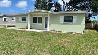 4315 Yorkshire Dr in Melbourne, FL - Building Photo