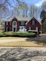 10515 Sugar Crest Ave in Duluth, GA - Building Photo