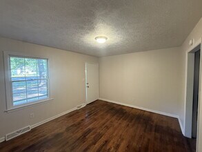 143 Wildwood Dr in Madison Heights, VA - Building Photo - Building Photo